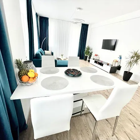 아파트 New Apartament Near Sea