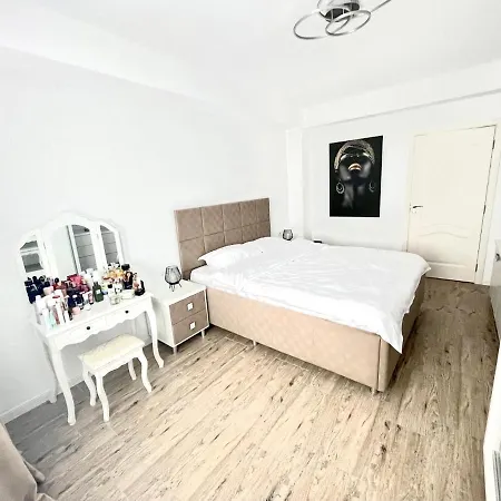 아파트 New Apartament Near Sea *